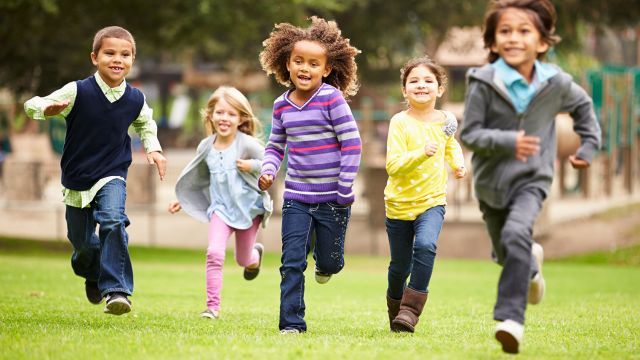 Managing your children's friends | Motherforlife.com