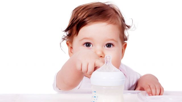 introducing bottle to baby